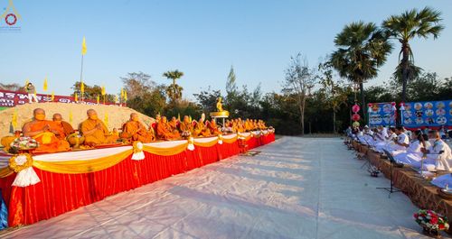 ภาพ No.75677:พิธีเจริญพระพุทธมนต์ และ ตักบาตรพระ 1,111 รูป  บำเพ็ญกุศลเพื่อถวายพระพรชัยมงคลแด่  สมเด็จพระเจ้าลูกเธอ เจ้าฟ้าพัชรกิติยาภา นเรนทิราเทพยวดี กรมหลวงราชสาริณีสิริพัชร มหาวัชรราชธิดา วันเสาร์ที่ 11 กุมภาพันธ์ พ.ศ. 2566 ณ วัดห้วยตองสัก อ.จอมทอง จ.เชียงใหม่