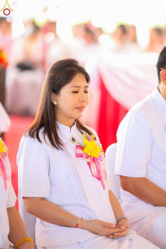 ภาพ No.104131:พิธีโปรยรัตนชาติ วางศิลาฤกษ์ สามเณรธรรมทายาทชาวอินโดนีเซียกว่า 1,000 รูป ณ มหาเจดีย์บุโรพุทโธ ประเทศอินโดนีเซีย ในวันที่ 21 ธันวาคม พ.ศ. 2566