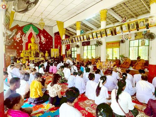 ภาพ No.270127:วันที่ 26 ตุลาคม พ.ศ. 2568 พิธีทอดกฐินสามัคคีทั่วไทย ณ วัดสระเกษ ต.หนองแวง อ.สมเด็จ จ.กาฬสินธุ์ โดยคณะศิษยานุศิษย์ บูชาธรรม 81 ปี หลวงพ่อธัมมชโย