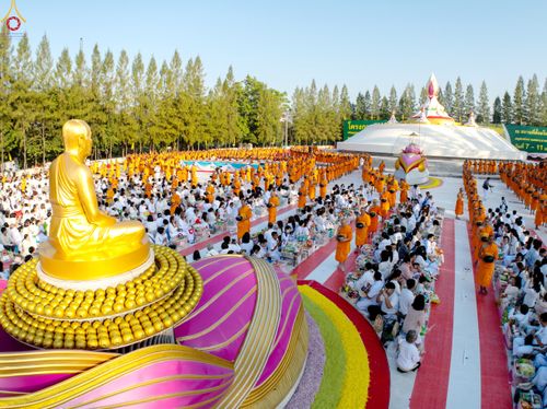 ภาพ No.292411:วันที่ 11 มกราคม พ.ศ. 2569 พิธีตักบาตรพระธรรมยาตรา ณ อนุสรณ์สถานคลองบางนางแท่น อ.สามพราน จ.นครปฐม ในโครงการธรรมยาตรา กตัญญูบูชา มหาปูชนียาจารย์ พระมงคลเทพมุนี(สด จนฺทสโร) พระผู้ปราบมาร อนุสรณ์สถาน 7 แห่ง ปีที่ 14