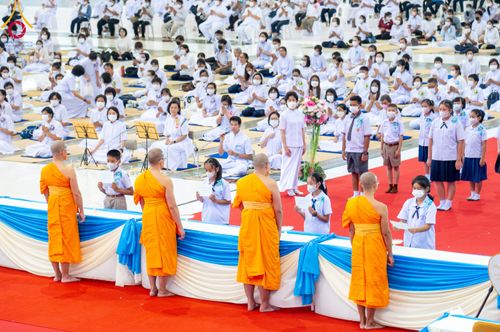 ภาพ No.87913:พิธีรำลึกนักสร้างบารมี ในวันมหารำลึกครั้งที่ 33 วันเสาร์ที่ 16 กันยายน พ.ศ. 2566 ณ หน้ารัตนบัลลังก์ สภาธรรมกายสากล วัดพระธรรมกาย