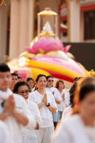 ภาพ No.296893:วันที่ 17 มกราคม พ.ศ. 2569 พิธีจุดประทีปถวายเป็นพุทธบูชา และบูชาธรรมมหาปูชนียาจารย์  ณ วัดโบสถ์บน ต.บางคูเวียง จ.นนทบุรี อนุสรณ์สถานลำดับที่ 4 สถานที่เกิดด้วยกายธรรม ในโครงการธรรมยาตรา กตัญญูบูชา มหาปูชนียาจารย์ พระมงคลเทพมุนี(สด จนฺทสโร) พระผู้ปราบมาร อ