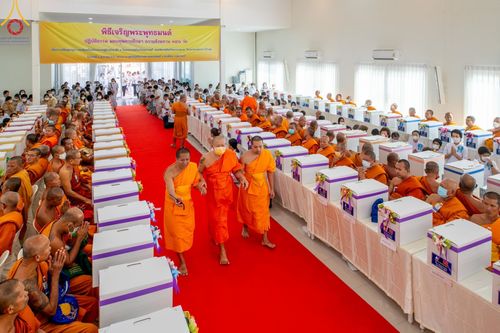 ภาพ No.107257:พิธีเจริญพระพุทธมนต์ ปฏิบัติธรรม มอบทุนการศึกษา ถวายสังฆทาน 140 วัด ณ ศุนย์ปฏิบัติธรรมพระมงคลเทพมุนี อ.สองพี่น้อง จ.สุพรรณบุรี วันเสาร์ที่ 6 มกราคม พ.ศ. 2567