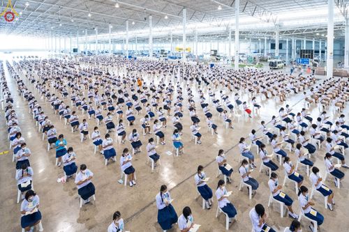 ภาพ No.89610:อบรมเชิงปฏิบัติการจัดกิจกรรมทอดกฐินสัมฤทธิ์ และพิธีมอบผ้าไตรประธานกฐินสัมฤทธิ์เด็กดี V-Star ประจำปีพุทธศักราช 2566  วันเสาร์ที่ 9 กันยายน พ.ศ. 2566 ณ สภาธรรมกายสากล วัดพระธรรมกาย จ.ปทุมธานี