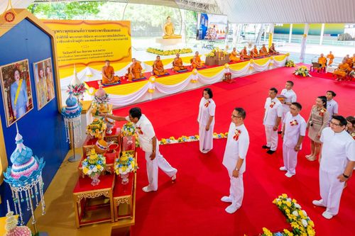 ภาพ No.86618:พิธีเจริญพระพุทธมนต์ถวายพระพรชัยมงคลแด่ สมเด็จพระนางเจ้าสิริกิติ์ พระบรมราชินีนาถ พระบรมราชชนนีพันปีหลวง พระบาทสมเด็จพระวชิรเกล้าเจ้าอยู่หัว และสมเด็จพระนางเจ้าฯ พระบรมราชินี วันจันทร์ที่ ๒๘ สิงหาคม พ.ศ. ๒๕๖๖ ณ มณฑลพิธีฯ อาคารโถงช้างฯ วัดพระธรรมกาย