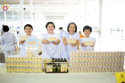 ภาพ No.237785:วันอาทิตย์ที่ 10 สิงหาคม พ.ศ. 2568 พิธีถวายไทยธรรมมุทิตาเปรียญธรรมและบาลีศึกษา ณ ห้องแก้วสารพัดนึก2 วัดพระธรรมกาย ปทุมธานี