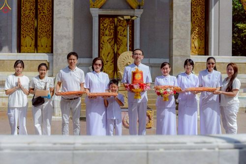 ภาพ No.260217:วันที่ 19 ตุลาคม พ.ศ. 2568 พิธีทอดกฐินสามัคคีทั่วไทย 30,000 วัด โดยคณะศิษยานุศิษย์ บูชาธรรม 81 ปี หลวงพ่อธัมมชโย ณ วัดเทพรัตนาราม ต.สวนส้ม อ.บ้านแพ้ว จ.สมุทรสาคร