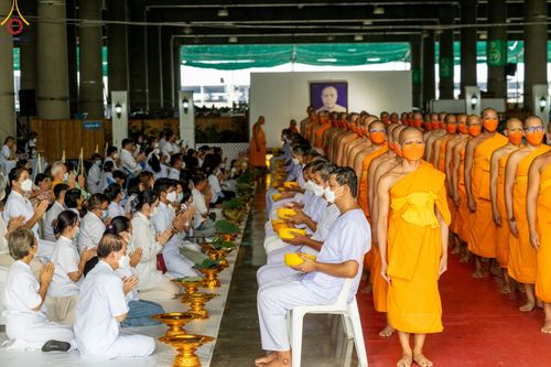 ภาพ No.87017:พิธีตัดปอยผมและปลงผมนาคธรรมทายาท ในโครงการอุปสมบทหมู่บูชาธรรม 106 ปี วันครูผู้ค้นพบวิชชาธรรมกาย ในวันอาทิตย์ที่ 3 กันยายน พ.ศ. 2566 ณ วัดพระธรรมกาย