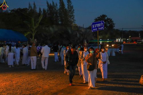 ภาพ No.103792:พิธีตักบาตรพระ 1,000 รูป ครั้งที่ 7 ถวายเป็นพุทธบูชา เพื่อช่วยเหลือคณะสงฆ์ 323 วัด 4 จังหวัดชายแดนภาคใต้ และถวายแด่คณะสงฆ์จังหวัดพิษณุโลก ณ ลานธรรมธุดงคสถานพิษณุโลก อ.วังทอง จ.พิษณุโลก วันที่ 24 ธันวาคม พ.ศ. 2566