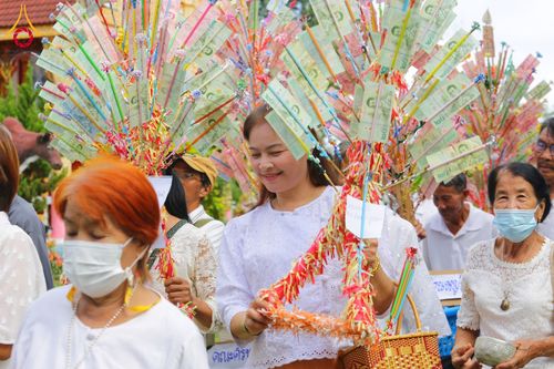ภาพ No.183343:พิธีทอดกฐิน ณ วัดพระธาตุจอมทอง จ.เชียงราย ในโครงการทอดกฐินสามัคคีทั่วไทย 30,000 วัด บูชาธรรม 80 ปี หลวงพ่อธัมมชโย โดยคณะศิษยานุศิษย์วัดพระธรรมกาย วันที่ 22 ตุลาคม พ.ศ. 2567