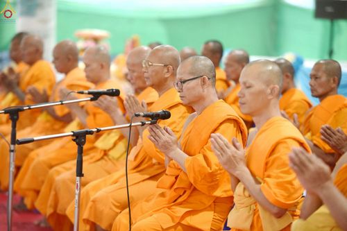 ภาพ No.248930:วันที่ 26-28 กันยายน พ.ศ. 2568 โครงการอบรมอุบาสกแก้ว อุบาสิกาแก้ว รุ่นที่ 3 ตัวแทนทอดกฐินสามัคคีทั่วไทย 30,000 วัด  ณ ศูนย์ปฏิบัติธรรมวิหารแดง อ.วิหารแดง จ.สระบุรี