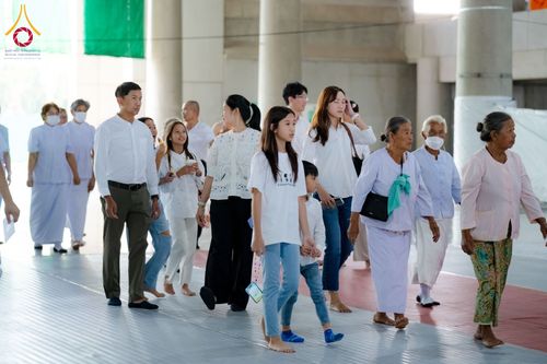 ภาพ No.143771:พิธีปลงผมยุวธรรมทายาท โครงการสามเณรโรงเรียนนานาชาติ รุ่นที่  13 ณ วิหารคด คอร์ 9 วัดพระธรรมกาย วันอาทิตย์ที่ 7 กรกฎาคม พ.ศ. 2567