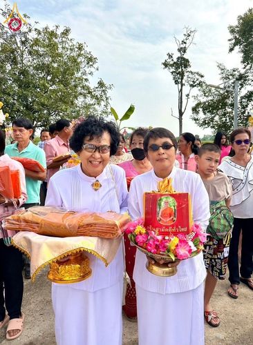 ภาพ No.177060:พิธีทอดกฐิน ณ วัดราษฎร์นิธิยาวาส จ.ชัยนาท ในโครงการทอดกฐินสามัคคีทั่วไทย 30,000 วัด บูชาธรรม 80 ปี หลวงพ่อธัมมชโย โดยคณะศิษยานุศิษย์วัดพระธรรมกาย วันที่ 10 พฤศจิกายน พ.ศ. 2567