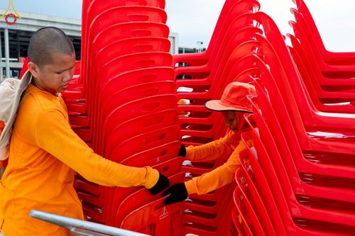 ภาพ No.218734:วันศุกร์ที่ 18 เมษายน พ.ศ. 2568 การเตรียมงานในลานธรรม , พระมหาธรรมกายเจดีย์ เพื่องานวันคุ้มครองโลก 22 เมษายน พ.ศ. 2568