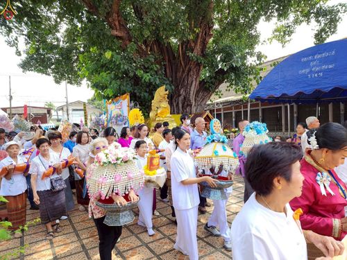 ภาพ No.269752:วันที่ 19 ตุลาคม พ.ศ. 2568 พิธีทอดกฐินสามัคคีทั่วไทย ณ วัดศรีบุญเรือง อ.สบตุ๋ย จ.ลำปาง โดยคณะศิษยานุศิษย์ บูชาธรรม 81 ปี หลวงพ่อธัมมชโย