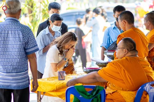 ภาพ No.95986:พิธีทอดกฐินสามัคคีทั่วไทย 5,000 วัด ณ วัดนพรัตนาราม จ.ปทุมธานี วันที่ 19 พฤศจิกายน พ.ศ. 2566
