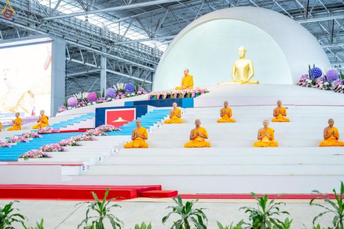 ภาพ No.240153:วันอาทิตย์ที่ 24 สิงหาคม พ.ศ. 2568 งานบุญวันอาทิตย์ พิธีจุดเทียนใจ ไฟนิรันด์ อนันตชัย ณ วัดพระธรรมกาย จ.ปทุมธานี