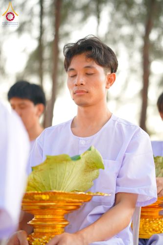 ภาพ No.135257:พิธีปลงผม ธรรมทายาท ระดับอุดมศึกษา รุ่นที่ 51 ภาคฤดูร้อน ณ วัดพระธรรมกาย จ.ปทุมธานี วันเสาร์ที่ 6 เมษายน พ.ศ. 2567