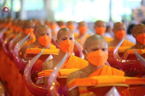 ภาพ No.134255:พิธีทอดผ้าป่าสมทบ มหาสังฆทาน 10,000 วัด ทั่วไทย วันอาทิตย์ต้นเดือนที่ 7 เมษายน พ.ศ.2567 ณ ห้องแก้วสารพัดนึก 1 สภาธรรมกายสากล  วัดพระธรรมกาย จ.ปทุมธานี