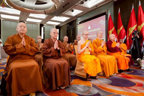 ภาพ No.271398:วันอาทิตย์ที่ 26 ตุลาคม พ.ศ. 2568 พิธีกล่าวสุนทรพจน์รวมสงฆ์ 3 นิกาย  ในวาระครบรอบ 30 ปีวัดพระธรรมกายไทเป