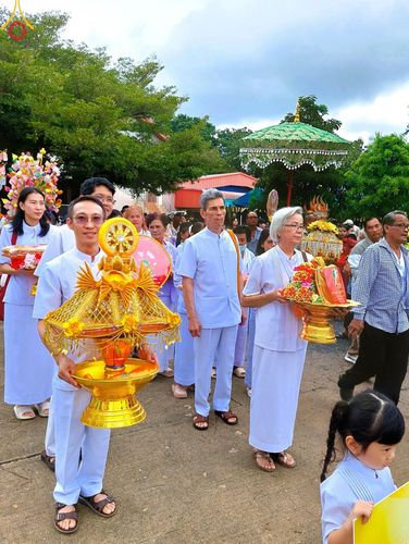 ภาพ No.165983:พิธีทอดกฐิน ณ วัดหนองขอน อ.หนองปรือ จ.กาญจนบุรี ในโครงการกฐินสามัคคีทั่วไทย 30,000 วัด บูชาธรรม 80 ปี หลวงพ่อธัมมชโย โดยคณะศิษยานุศิษย์วัดพระธรรมกาย วันที่ 20 ตุลาคม พ.ศ. 2567