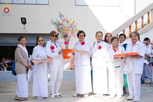 ภาพ No.196535:พิธีทอดผ้าป่าทำนุบำรุงศาสนสถาน ณ วัดไทยเจริญ ตำบลบางขุนกอง อำเภอบางกรวย จังหวัดนนทบุรี  ในโครงการธรรมยาตรา กตัญญูบูชา มหาปูชนียาจารย์ พระมงคลเทพมุนี(สด จนฺทสโร) พระผู้ปราบมาร อนุสรณ์สถาน 7 แห่ง ปีที่ 13 วันที่ 17 มกราคม พ.ศ. 2568