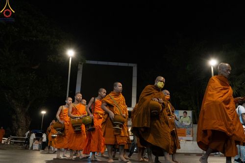 ภาพ No.126286:พิธีทำบุญเมืองนครราชสีมา ฉลอง 556 ปี ตักบาตรพระ 10,000 รูป ในวันเสาร์ที่ 2 มีนาคม พ.ศ.2567 ณ อนุสาวรีย์ท้าวสุรนารี จ.นครราชสีมา จัดโดย คณะสงฆ์จังหวัดนครราชสีมา ร่วมกับสำนักงานจังหวัดนครราชสีมา