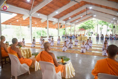 ภาพ No.214668:วันพฤหัสบดีที่ 3 เมษายน พ.ศ. 2568 พิธีปลงผมสามเณรฟื้นฟูทั่วไทย ณ ศูนย์ปฏิบัติธรรมบุญประสาน อ.ปากช่อง จ.นครราชสีมา