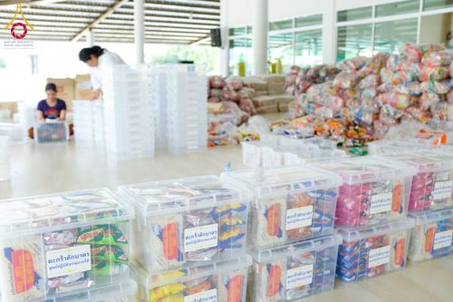 ภาพ No.156102:พิธีถวายสังฆทานแด่คณะสงฆ์ 323 วัด 4 จังหวัดชายแดนภาคใต้ ปีที่ 20 ครั้งที่ 173 พิธีมอบกองทุนหนุนแรงใจช่วยครูใต้ ปีที่ 17 ครั้งที่ 137 วันเสาร์ที่ 21 กันยายน พ.ศ.2567 ณ ศูนย์ปฏิบัติธรรมภาคใต้ อ.บางกล่ำ จ.สงขลา