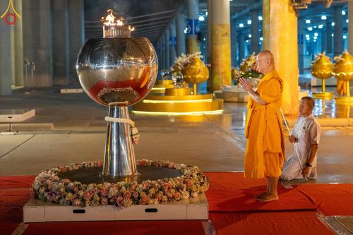 ภาพ No.198522:พิธีฉลองชัยสวดมนต์บทธัมมจักกัปปวัตนสูตร 7,051,919,116 จบ เนื่องในวันคล้ายวันเกิด 116 ปี คุณยายอาจารย์มหารัตนอุบาสิกาจันทร์ ขนนกยูง วันอาทิตย์ที่ 19 มกราคม พ.ศ. 2568 ณ มหารัตนวิหารคด วัดพระธรรมกาย จ.ปทุมธานี