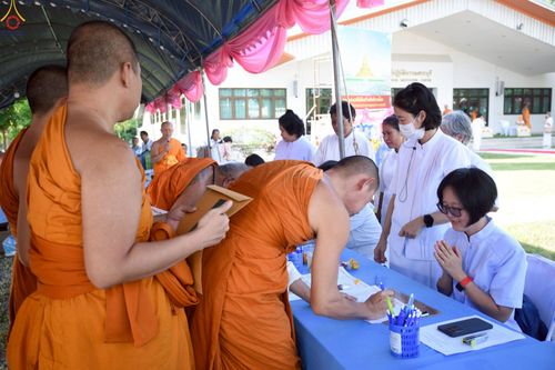 ภาพ No.261524:วันที่ 17-18 ตุลาคม พ.ศ. 2568 พิธีเจริญพระพุทธมนต์คณะสงฆ์ 108 กลั่นแผ่นดินองค์พระเจดีย์สระบุรี สมโภชองค์กฐิน และพิธีทอดกฐิน ณ ศูนย์ปฏิบัติธรรมสระบุรี ในโครงการกฐินสามัคคีทั่วไทย 30,000 วัด บูชาธรรม 81 ปี หลวงพ่อธัมมชโย โดยคณะศิษยานุศิษย์วัดพระธรรมกาย