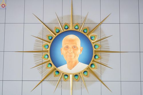 ภาพ No.237906:วันเสาร์ที่ 9 สิงหาคม พ.ศ. 2568 (วันพระ ขึ้น 15 ค่ำ เดือน 9) พิธีบุพเปตพลี ครั้งที่ 168 ร่วมอุทิศบุญแด่หมู่ญาติที่ล่วงลับไปแล้ว และสืบทอดอายุพระพุทธศาสนา ณ หอฉันคุณยายอาจารย์ฯ วัดพระธรรมกาย