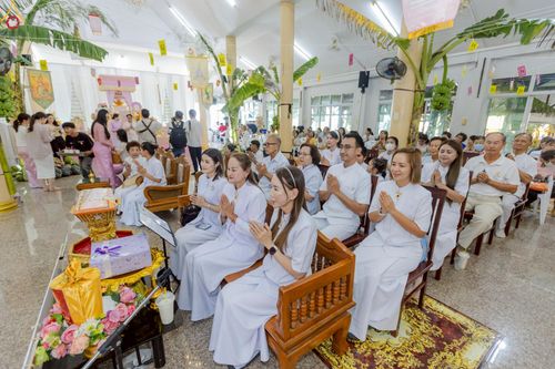 ภาพ No.250920:วันพุธที่ 8 ตุลาคม พ.ศ. 2568 พิธีทอดกฐินสามัคคีทั่วไทย 30,000 วัด โดยคณะศิษยานุศิษย์ บูชาธรรม 81 ปี หลวงพ่อธัมมชโย ณ วัดคลองตันราษฎร์บำรุง อ. บ้านแพ้ว จ. สมุทรสาคร