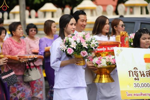 ภาพ No.166001:พิธีทอดกฐิน ณ วัดกุฏยาราม อ.เมืองตรัง จ.ตรัง ในโครงการกฐินสามัคคีทั่วไทย 30,000 วัด บูชาธรรม 80 ปี หลวงพ่อธัมมชโย โดยคณะศิษยานุศิษย์วัดพระธรรมกาย วันที่ 20 ตุลาคม พ.ศ. 2567