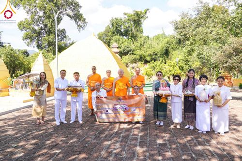 ภาพ No.98184:พิธีทอดกฐินสมทบวัดกัลยาณมิตร วัดป่าพระทัมเทพวง สปป.ลาว หลวงปู่สุวันคำ จันทสาโร วันที่ 23 พฤศจิกายน พ.ศ. 2566