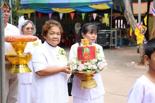 ภาพ No.179124:พิธีทอดกฐิน ณ วัดบ้านดอน จ.นครราชสีมา ในโครงการกฐินสามัคคีทั่วไทย 30,000 วัด บูชาธรรม 80 ปี หลวงพ่อธัมมชโย โดยคณะศิษยานุศิษย์วัดพระธรรมกาย วันที่ 26 ตุลาคม พ.ศ. 2567