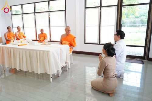 ภาพ No.176541:ชมรมกำนัน ผู้ใหญ่บ้านฯ อ.คลองหลวง ทอดผ้าป่าสมทบโครงการกฐินสามัคคีทั่วไทย 30,000 วัด วันที่ 4 พฤศจิกายน พ.ศ. 2567 ณ วัดพระธรรมกาย อ.คลองหลวง จ.ปทุมธานี