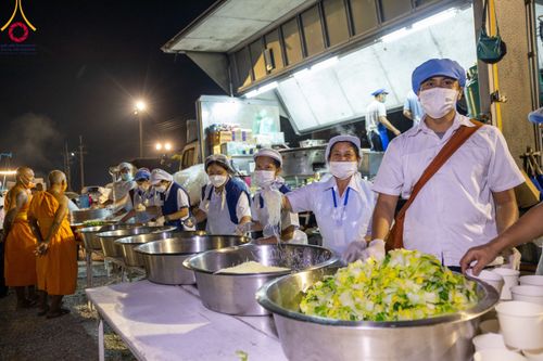 ภาพ No.116452:พิธีถวายภัตตาหารเป็นสังฆทาน แด่คณะพระธรรมยาตรา ปีที่ 12 วันที่ 22 มกราคม พ.ศ. 2567 ณ อนุสรณ์สถานบางนางแท่น จ.นครปฐม