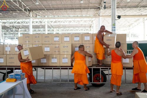 ภาพ No.60782:V.37 ยิ่งกว่าดี เพื่อ 80 ปีของพ่อ ภาพการเตรียมงานของหน่วยงานต่างๆ เพื่อพิธีฉลองอายุวัฒนมงคล 80 ปี หลวงพ่อธัมมชโย และรับถวายมหาสังฆทาน 10,000 กว่าวัดทั่วประเทศ ในวันคุ้มครองโลก วันจันทร์ที่ 22 เมษายน พ.ศ. 2567