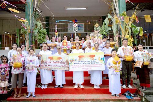 ภาพ No.256460:วันที่ 15 ตุลาคม พ.ศ. 2568 พิธีทอดกฐินสามัคคีทั่วไทย 30,000 วัด โดยคณะศิษยานุศิษย์ บูชาธรรม 81 ปี หลวงพ่อธัมมชโย ณ วัดสว่างนางโท อ.เมืองยาง จ.นครราชสีมา