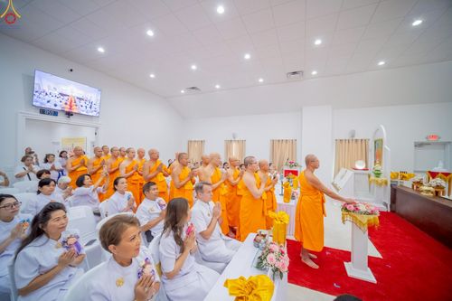 ภาพ No.234551:วันอาทิตย์ที่ 20 กรกฎาคม  พ.ศ.2568 พิธีทอดผ้าป่าภาคพื้นอเมริกา พิธีเจริญพระพุทธมนต์ ฉลองอาคารแก้วธรรมชัยรัตนอนันต์ วัดพระธรรมกายเทนเนสซี ประเทศสหรัฐอเมริกา