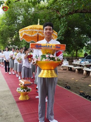 ภาพ No.176718:พิธีทอดกฐิน ณ วัดแหลมรวกอินทรนิมิตร ต.ธงชัยเหนือ อ.ปักธงชัย จ.นครราชสีมา ในโครงการกฐินสามัคคีทั่วไทย 30,000 วัด บูชาธรรม 80 ปี หลวงพ่อธัมมชโย โดยคณะศิษยานุศิษย์วัดพระธรรมกาย วันที่ 27 ตุลาคม พ.ศ.2567 กฐินสัมฤทธิ์เด็กดี V-Star โรงเรียนตะวันชัย จ.นครราชสีม