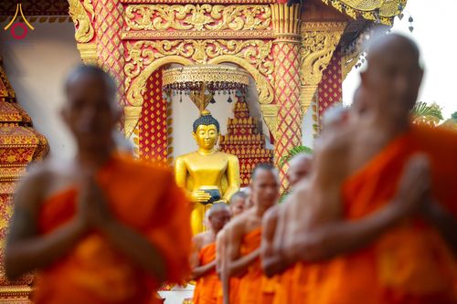 ภาพ No.181163:พิธีอุปสมบท ณ วัดพระเจ้าตนหลวง จังหวัดลำพูน ในโครงการอุปสมบทบูชาธรรมมหาปูชนียาจารย์ วันที่ 8 ธันวาคม พ.ศ. 2567