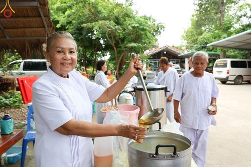 ภาพ No.153840:โครงการอบรมอุบาสก อุบาสิกาแก้ว รุ่นที่ 1 ผู้แทนทอดกฐินสามัคคี 30,000 วัดทั่วไทย ระหว่างวันที่ 6-8 กันยายน พ.ศ. 2567 ณ ศูนย์ปฏิบัติธรรมหนองบัวลำภู