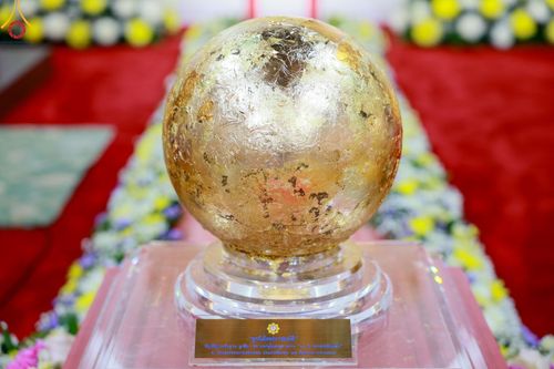 ภาพ No.142525:พิธีพัทธสีมา ประดิษฐานลูกนิมิตมหาสมบัติ สถาปนาอุโบสถวัดพระธรรมกายลอนดอน บูชาธรรม 80 ปี หลวงพ่อธัมมชโย วันเสาร์ที่ 22 มิถุนายน พ.ศ. 2567