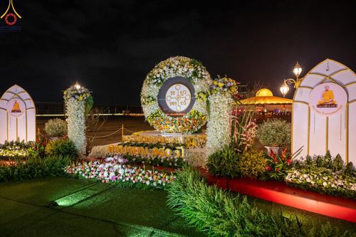 ภาพ No.160941:พิธีฉลองชัยสวดมนต์บทธัมมจักกัปปวัตนสูตร ครบ 6,788,140,140 จบ ณ มหารัตนวิหารคด วัดพระธรรมกาย วันที่ 10 ตุลาคม พศ. 2567