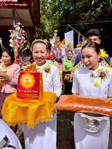 ภาพ No.255871:วันที่ 12 ตุลาคม พ.ศ. 2568 พิธีทอดกฐินสามัคคีทั่วไทย 30,000 วัด โดยคณะศิษยานุศิษย์ บูชาธรรม 81 ปี หลวงพ่อธัมมชโย ณ วัดเทพวิสุทธาราม อ.สมเด็จ จ.กาฬสินธุ์