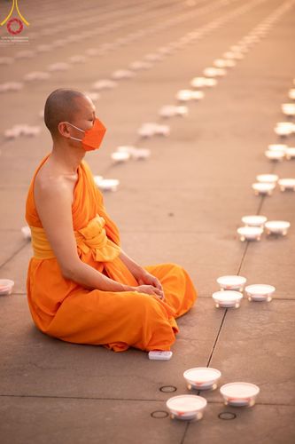 ภาพ No.67837:พิธีเจริญพระพุทธมนต์ จุดประทีปถวายเป็นพุทธบูชา และพิธีฉลองชัยสวดมนต์บทธรรมจักร 4,990,000,082 จบ เนื่องในวาระอายุวัฒนมงคลครบ 82 ปี หลวงพ่อทัตตชีโว ณ พระมหาธรรมกายเจดีย์ วัดพระธรรมกาย จ.ปทุมธานี วันพุธที่ 21 ธันวาคม พ.ศ. 2565