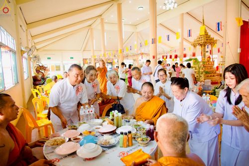 ภาพ No.258463:วันที่ 18 ตุลาคม พ.ศ. 2568 พิธีทอดกฐินสามัคคีทั่วไทย 30,000 วัด โดยคณะศิษยานุศิษย์ บูชาธรรม 81 ปี หลวงพ่อธัมมชโย ณ วัดนิคมซอย25 จังหวัดสระบุรี