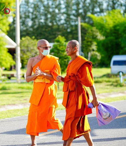 ภาพ No.149381:พิธีทักษิณานุปทานแด่บรรพชนตระกูลผ่องสวัสดิ์ และหมู่ญาติที่ล่วงลับไปแล้ว ประจำปี ครั้งที่ 19 วันพฤหัสบดีที่ 22 สิงหาคม พ.ศ. 2567 ณ พระมหาเจดีย์ทัตตชีโว ศูนย์อบรมเยาวชนกาญจนบุรี